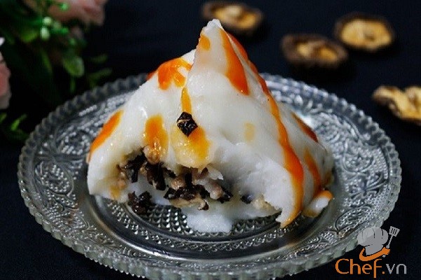 Đơn giản với cách làm bánh giò không lá cần chuối cực hấp dẫn