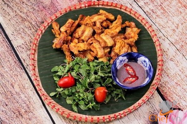 Cách làm cá lăng nướng muối ớt, riềng mẻ và lá lốt thơm nức