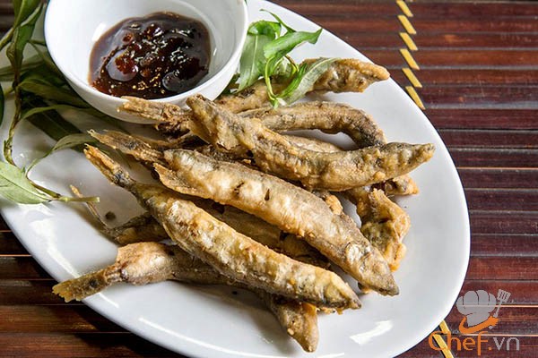 Bữa cơm ngon hơn với món cá trứng chiên giòn và chiên bột tròn vị