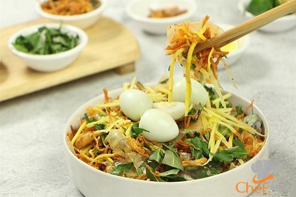 Cách làm bánh tráng trộn và nước sốt ngon đơn giản tại nhà