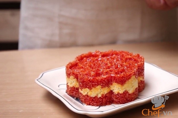 Mẹo hay nấu xôi gấc ngon bằng nồi cơm điện hoặc lò vi sóng