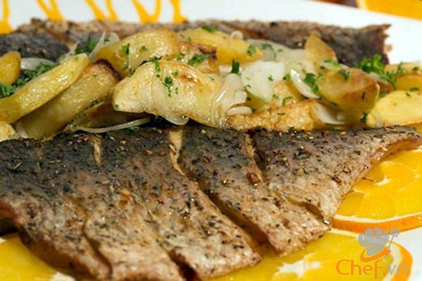 Đậm đà với món cá chẽm chiên xốt chua ngọt, xốt cam, xốt thơm