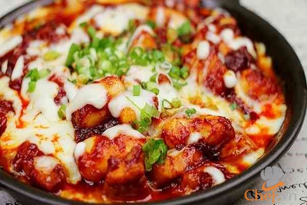 Cách làm gà nướng phô mai chuẩn vị Hàn Quốc hấp dẫn