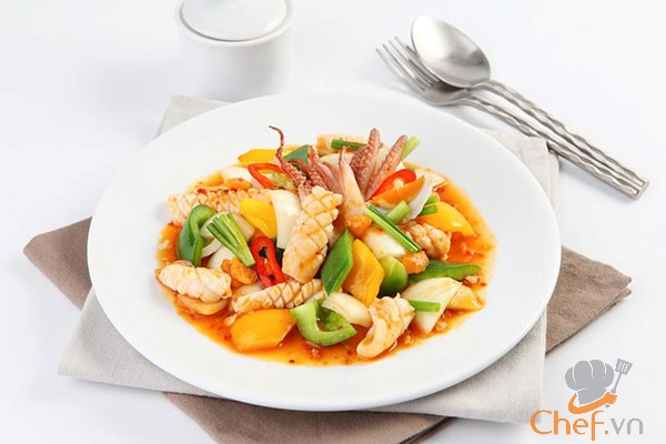 Cách Làm Mực Xào Chua Ngọt Ngon Chuẩn Vị Nhìn Là Thèm