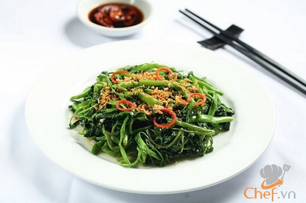 2 cách xào rau muống tỏi giòn ngon, xanh mướt ngon mê ly