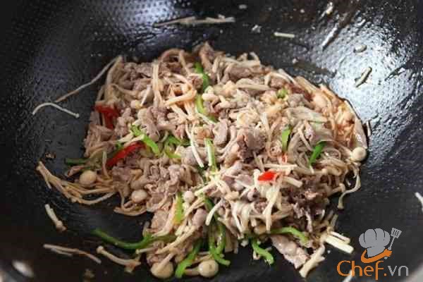 Cách làm thịt bò xào nấm mềm thơm ngon tuyệt