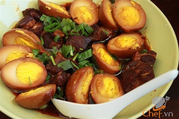 Cách làm món thịt kho tàu không dùng nước dừa siêu ngon