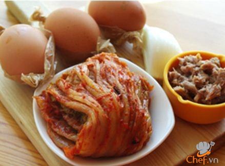 Hướng dẫn nấu Trứng rán cuộn kimchi thơm ngon