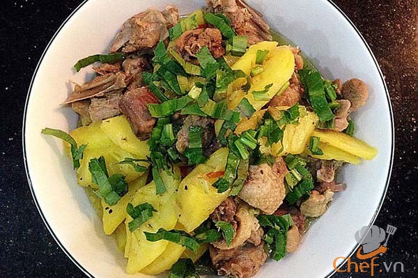 Hướng dẫn 2 cách làm vịt xào dứa và vịt xào măng cho chàng vào bếp