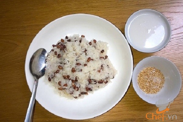 Cách nấu xôi đậu đen và đậu đỏ bằng nồi cơm điện