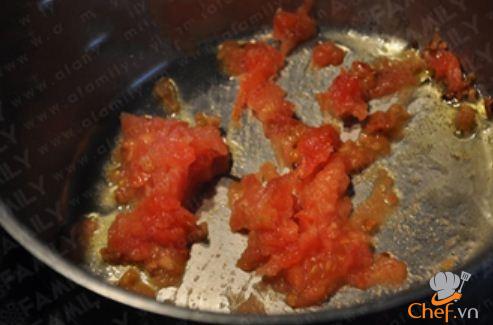 Bắp cải cuộn thịt sốt cà chua