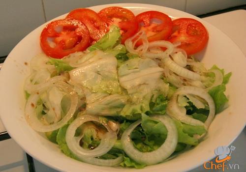 salad-xa-lach-tron-thit-bo-thanh-mat-ngon-mieng