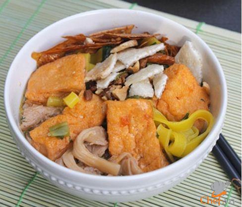 Cách nấu món Mì Quảng chay thơm ngon