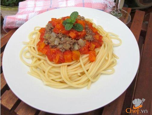 Mỳ Ý sốt cà chua bò băm làm nhanh gọn ăn ngon
