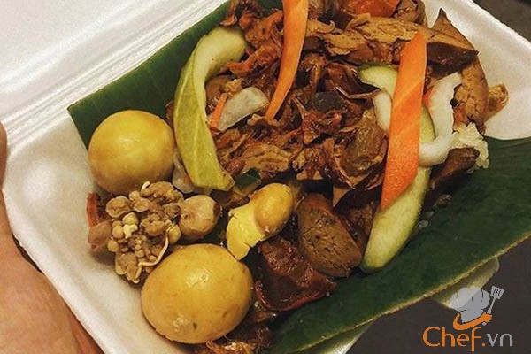 Săn lùng món xôi lòng gà trứng non ngon – độc – lạ quên đường về